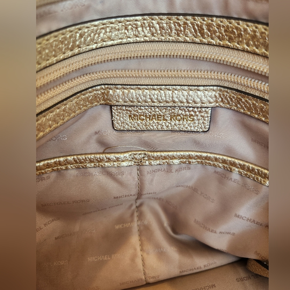 Michael Kors Bargain Computer Tote Bag - Picture 14 of 15